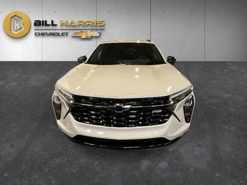 New 2026 Chevrolet Trax RS FWD image 8