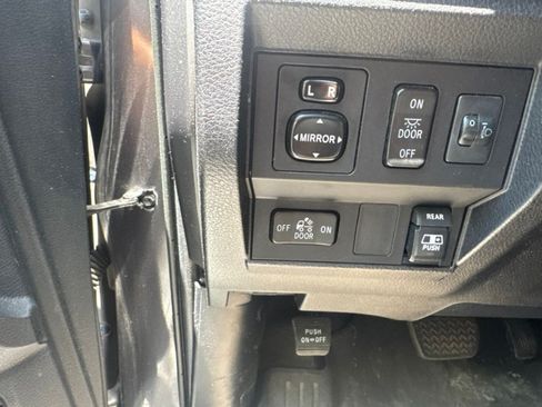 Used 2015 Toyota Tundra Limited AWD/4WD image 16