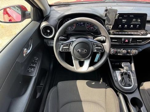 Used 2021 Kia Forte LXS FWD image 15