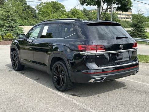 Used 2023 Volkswagen Atlas SE w/ Black Wheel Package AWD/4WD image 30