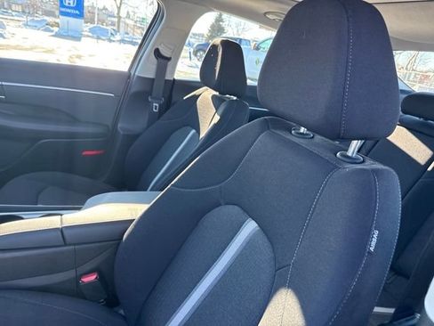 Certified 2024 Hyundai Sonata SEL w/ Convenience Package image 12