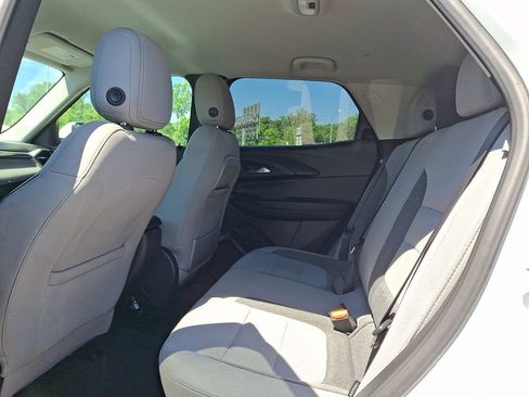 Used 2025 Chevrolet TrailBlazer LT AWD/4WD image 10