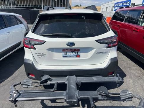 Used 2024 Subaru Outback Premium AWD/4WD image 3