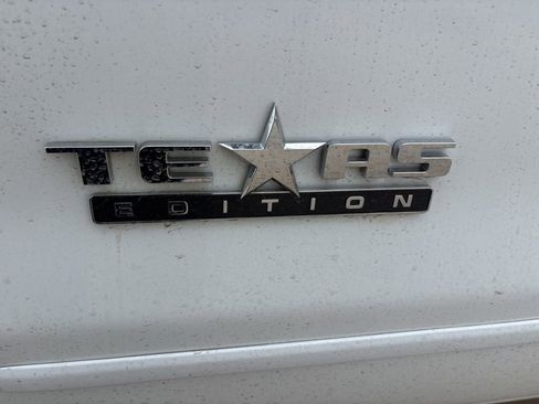 Used 2018 Chevrolet Silverado 1500 LT w/ Texas Edition AWD/4WD image 10
