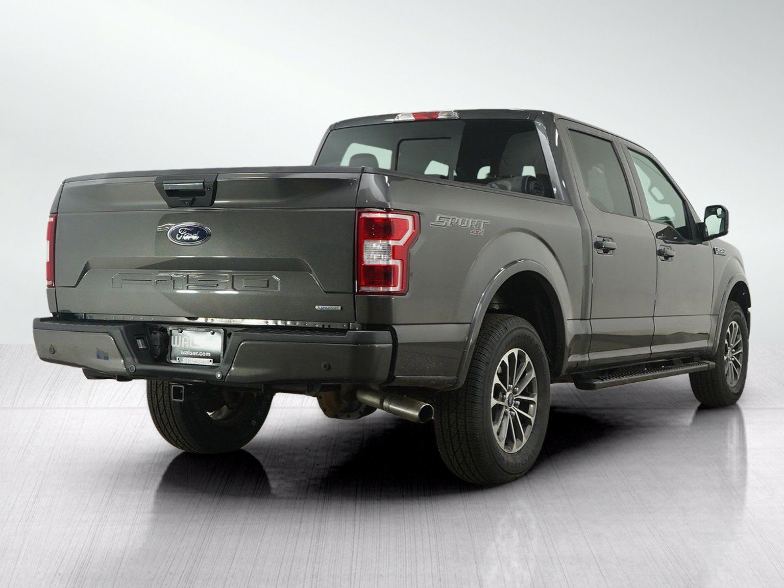 Used 2018 Ford F150 XLT w/ Equipment Group 302A Luxury AWD/4WD image 6