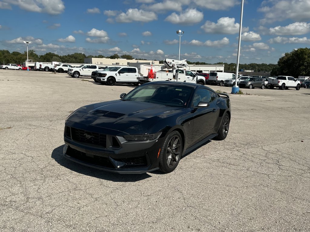 Used 2024 Ford Mustang Dark Horse RWD image 1