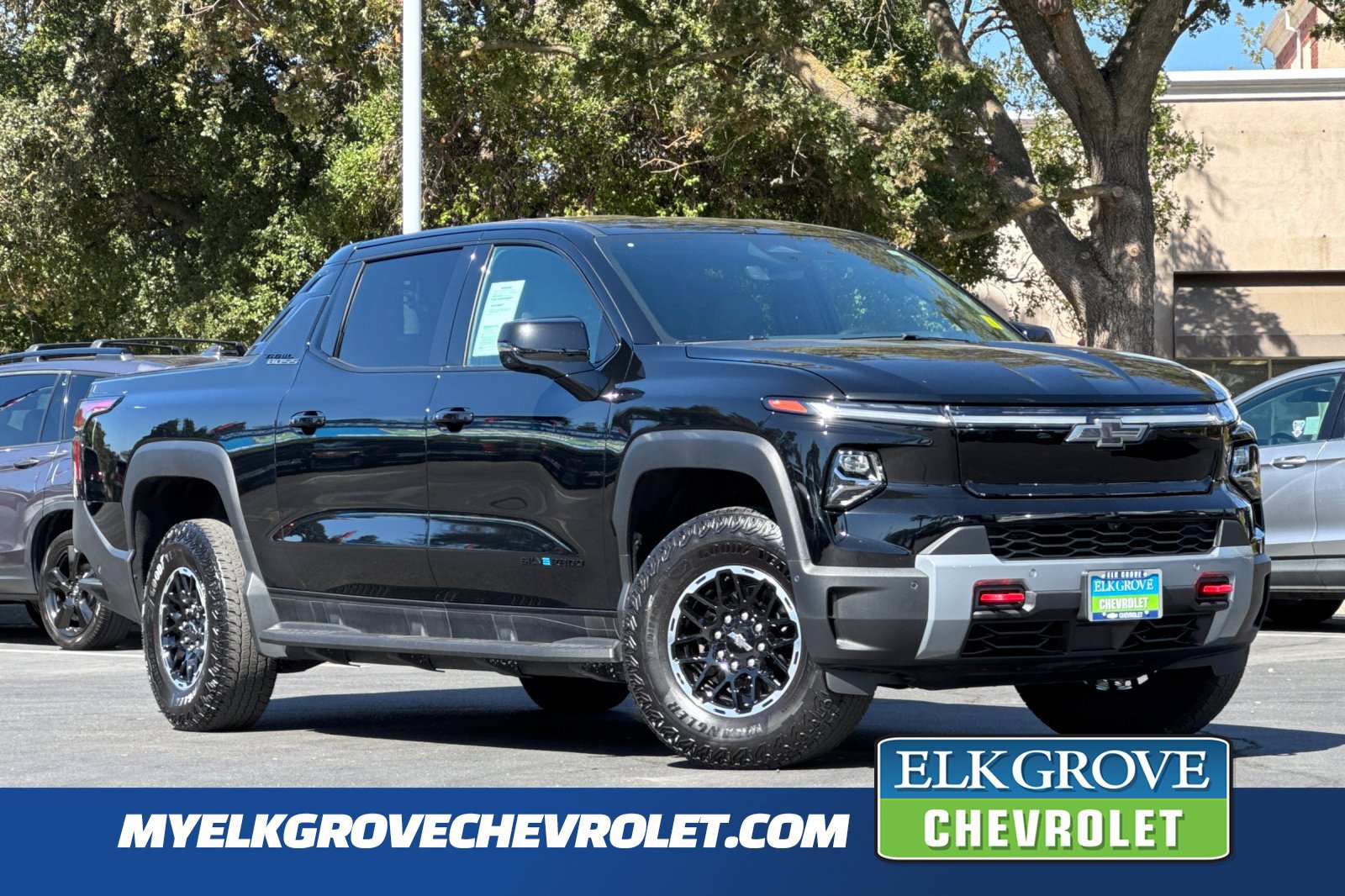 Used 2026 Chevrolet Silverado EV Trail Boss AWD/4WD image 1