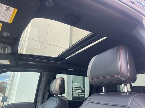 Used 2025 Ford F150 Raptor image 35