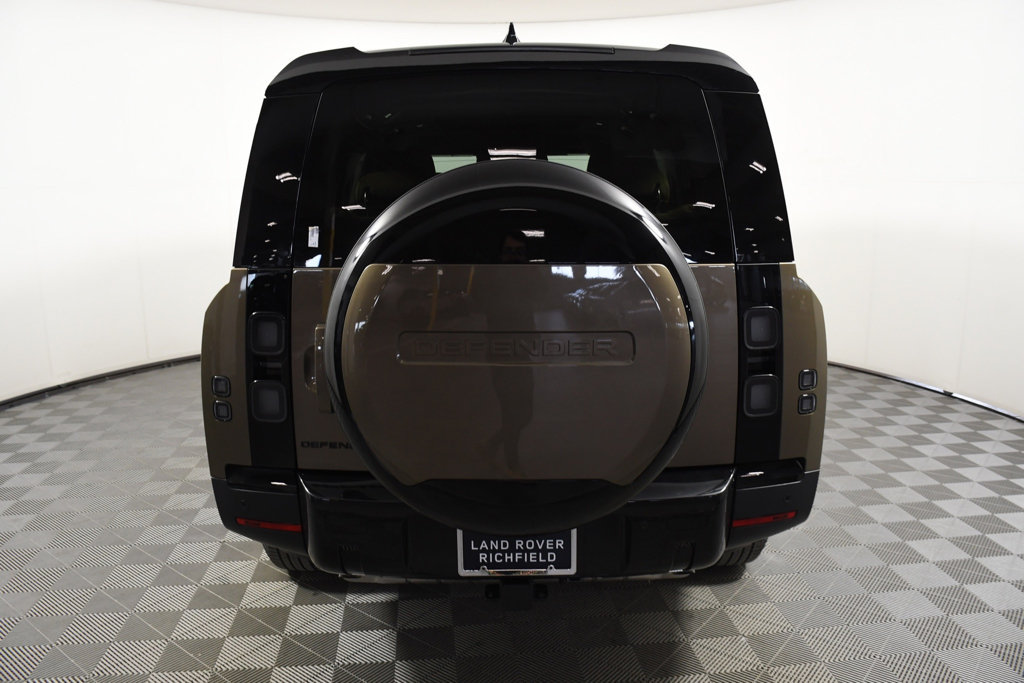 New 2026 Land Rover Defender 130 S AWD/4WD image 5
