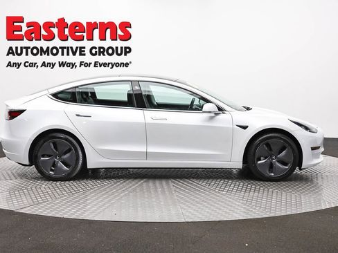 Used 2019 Tesla Model 3 Standard Range Plus RWD image 4