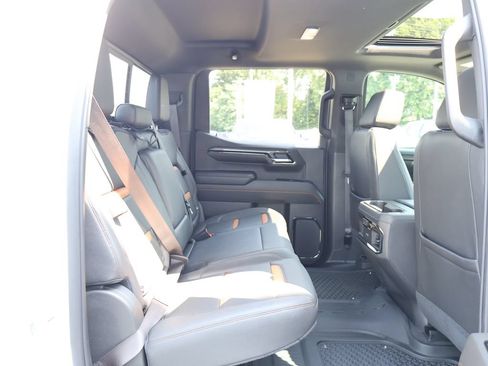 Used 2023 GMC Sierra 1500 AT4 w/ AT4 Preferred Package AWD/4WD image 42