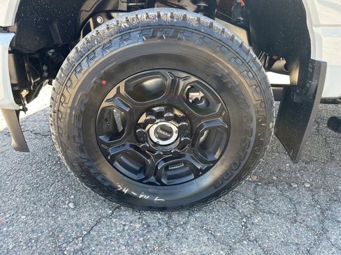 New 2026 Ford F250 XL AWD/4WD image 16