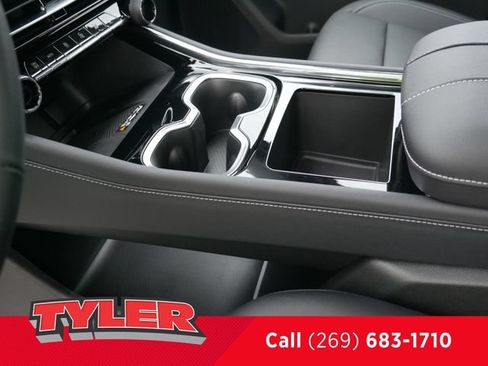 New 2026 Chevrolet Traverse LT w/ Driver Confidence Package AWD/4WD image 37