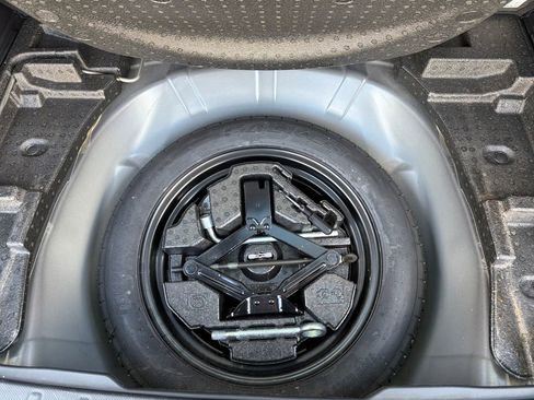 Certified 2022 Subaru Forester Limited image 33