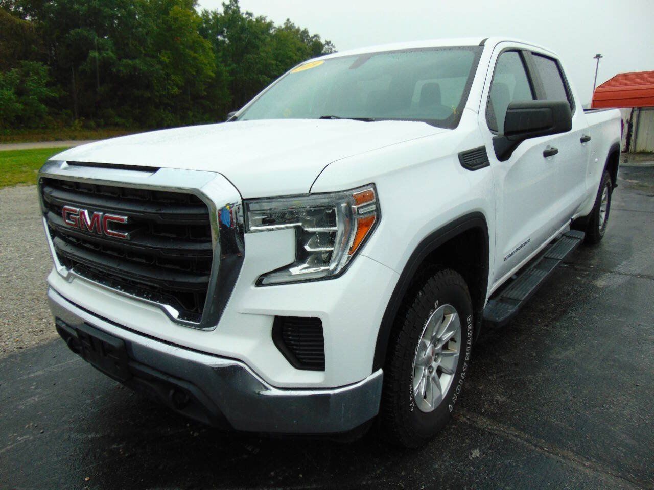 Used 2019 GMC Sierra 1500 4x4 Crew Cab w/ Convenience Package image 4