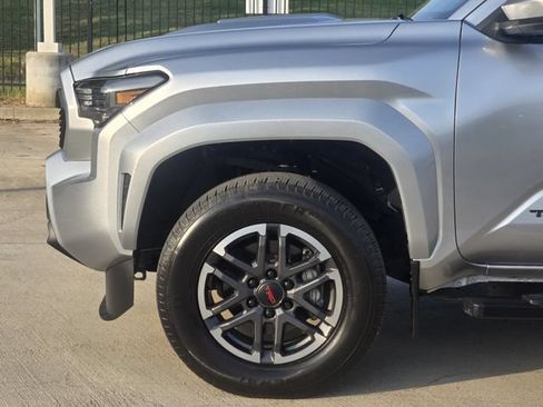 Used 2024 Toyota Tacoma TRD Sport RWD image 6