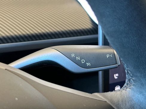 Used 2024 Tesla Model Y Performance AWD/4WD image 22
