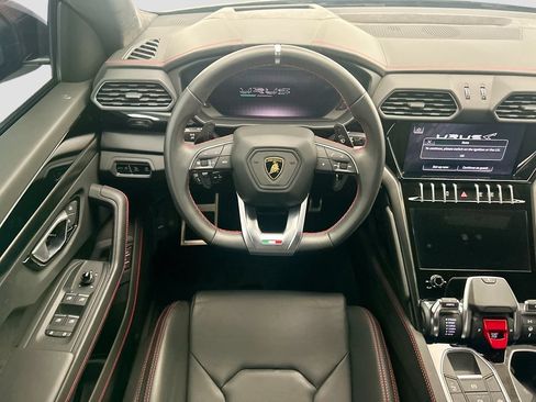 Used 2024 Lamborghini Urus S AWD/4WD image 10