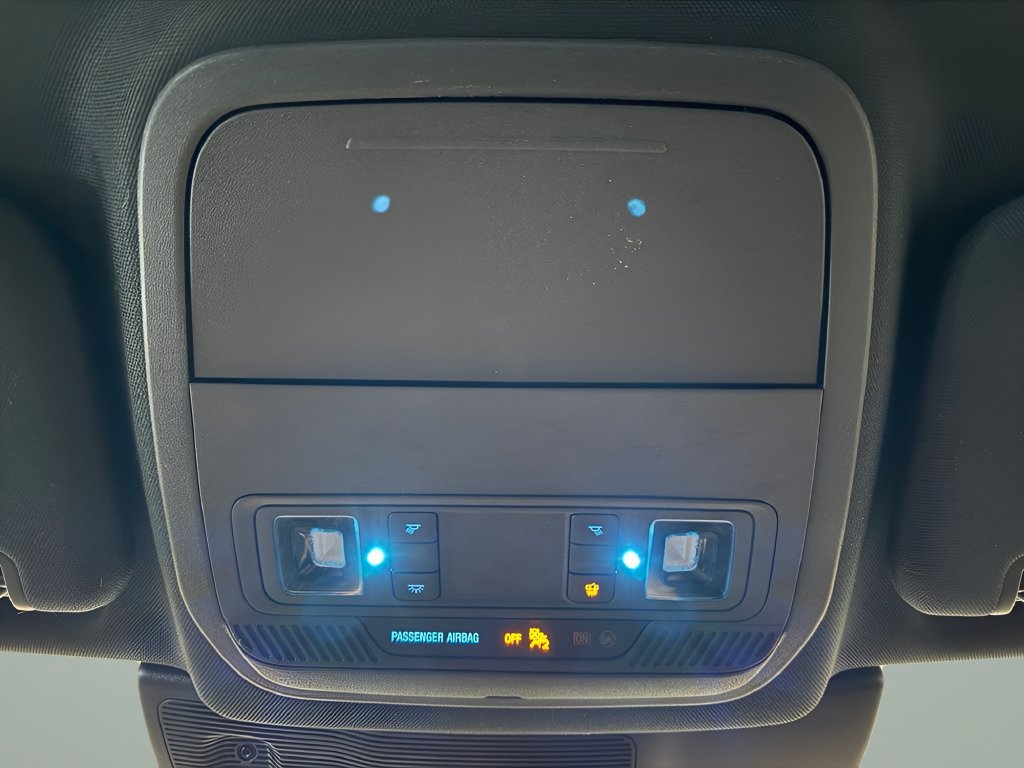 Used 2020 Ford Explorer XLT w/ Equipment Group 202A AWD/4WD image 28