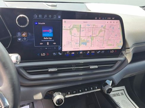 Used 2025 Chevrolet Silverado EV LT AWD/4WD image 21