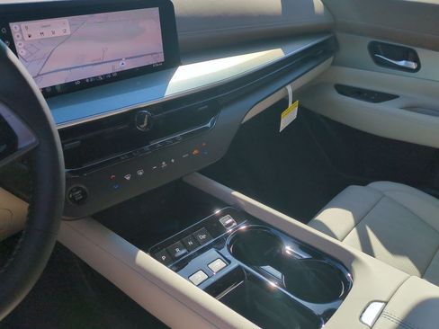 New 2026 Nissan Murano Platinum w/ Cargo Package AWD/4WD image 22