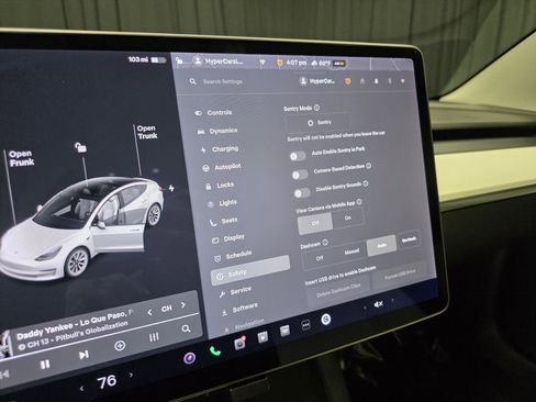 Used 2021 Tesla Model 3 Standard Range Plus image 59