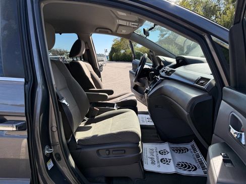 Used 2014 Honda Odyssey EX image 14