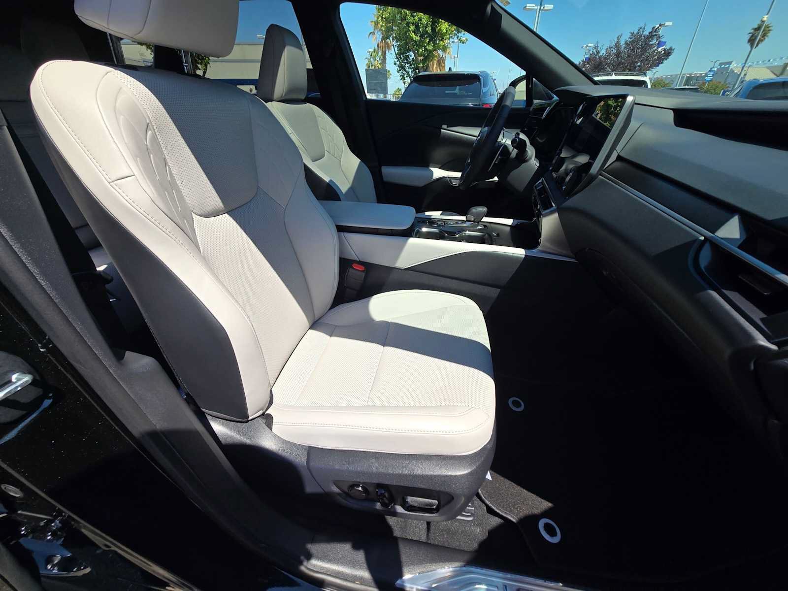 Used 2026 Lexus RX 350 Premium w/ Convenience Package FWD image 15
