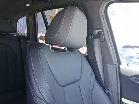 Used 2024 BMW X3 sDrive30i w/ Convenience Package RWD image 17