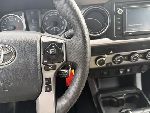 Used 2019 Toyota Tacoma SR5 image 27