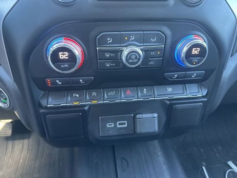 Used 2020 GMC Sierra 1500 Elevation w/ Elevation Value Package image 11