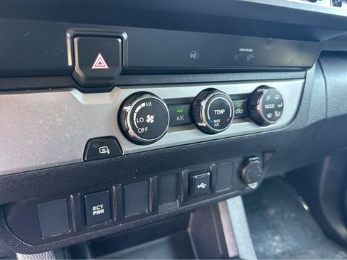 Used 2021 Toyota Tacoma SR RWD image 25