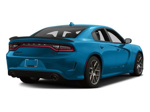 Used 2016 Dodge Charger R/T Scat Pack w/ Technology Group RWD image 2