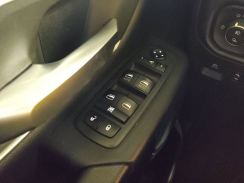 Used 2020 RAM 1500 Big Horn RWD image 27
