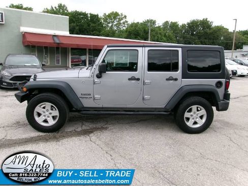 Used 2017 Jeep Wrangler Unlimited Sport w/ Quick Order Package 24S AWD/4WD image 2