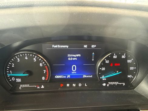Used 2023 Ford Explorer XLT w/ Equipment Group 202A AWD/4WD image 21