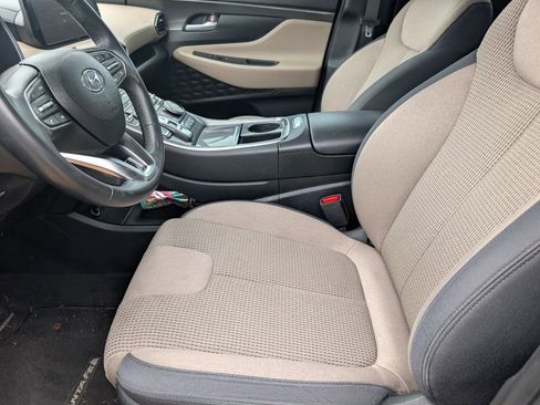 Used 2023 Hyundai Santa Fe SEL w/ Winter Weather Package image 8