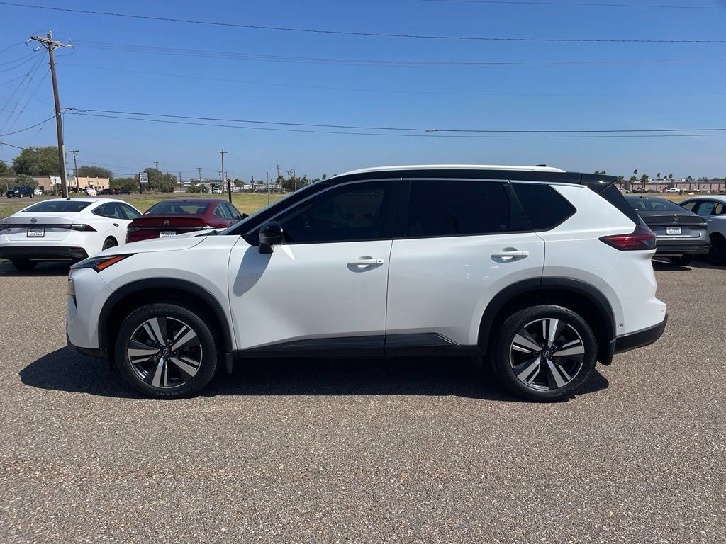 Certified 2024 Nissan Rogue SL FWD image 4