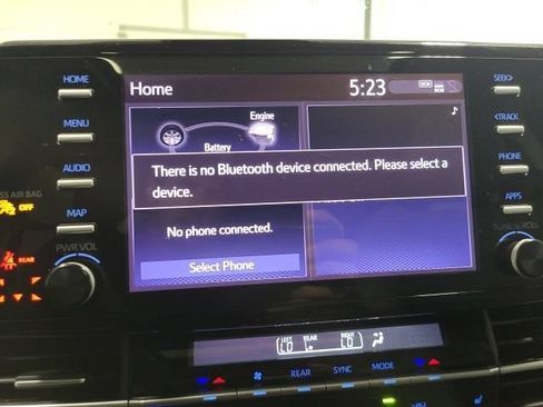 Certified 2024 Toyota Sienna XLE AWD/4WD image 35