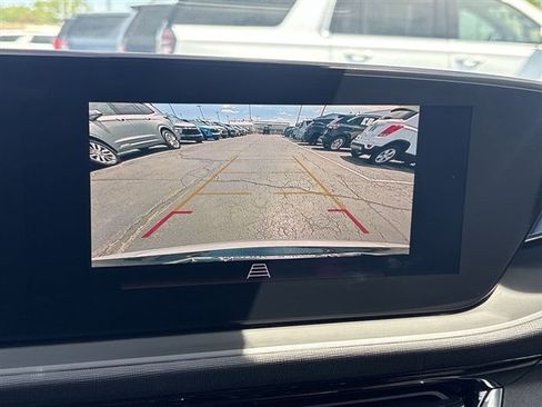 Used 2024 Buick Envista Sport Touring w/ Convenience I Package FWD image 14