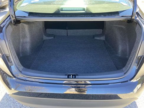 Used 2025 Toyota Corolla LE image 9