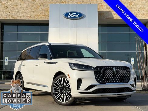 Used 2025 Lincoln Aviator Black Label image 1
