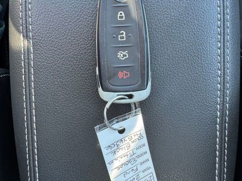 Used 2015 Ford Escape Titanium image 21