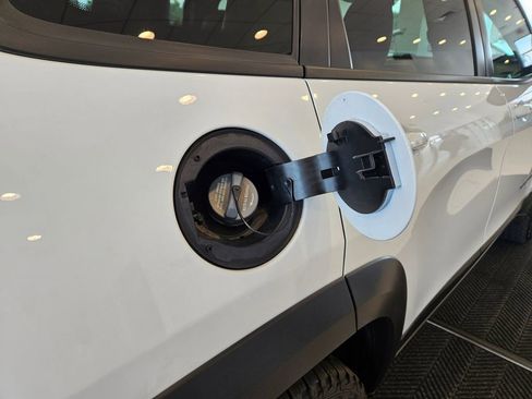 Used 2018 Jeep Cherokee Trailhawk w/ Quick Order Package 27L image 33