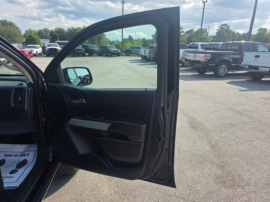 Used 2016 Chevrolet Colorado LT w/ Luxury Package, Chrome AWD/4WD image 11