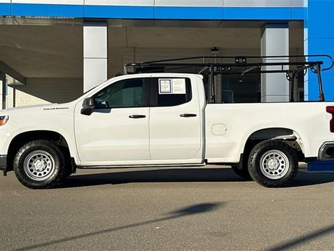 Used 2025 Chevrolet Silverado 1500 W/T w/ WT Value Package image 9