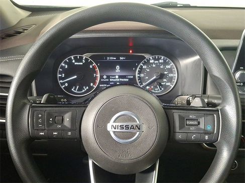 Used 2021 Nissan Rogue SV image 20