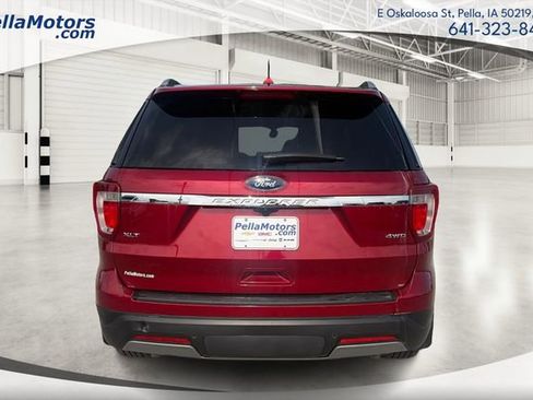 Used 2019 Ford Explorer XLT w/ Equipment Group 202A AWD/4WD image 4