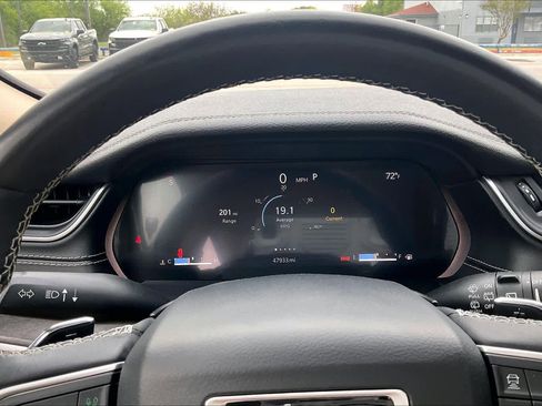 Used 2021 Jeep Grand Cherokee L Limited image 25