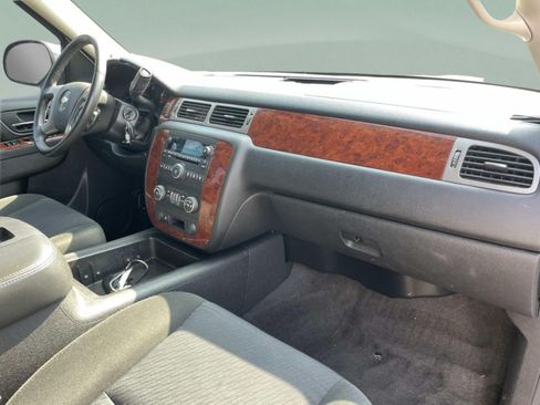 Used 2011 Chevrolet Tahoe LS w/ Regional Value Package RWD image 19
